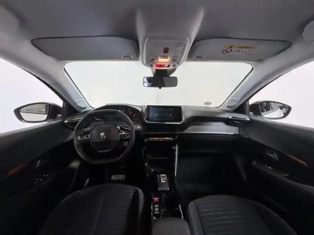 Peugeot 208 e- 136 like carplay — photo 8