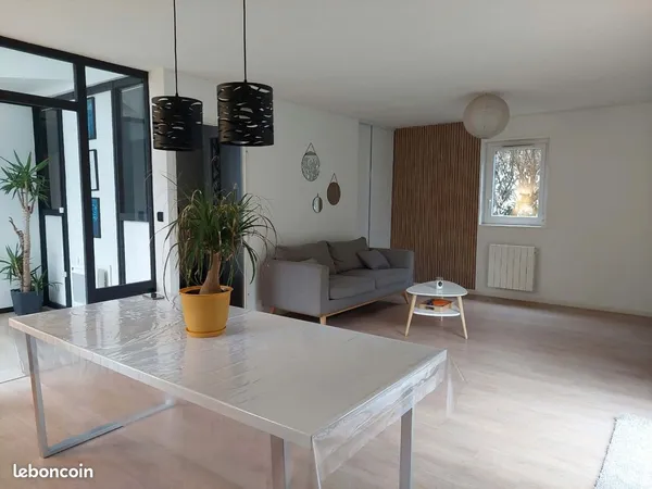 Maison 6 pieces neuvy sur barangeon