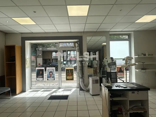 Local commercial 56 m²