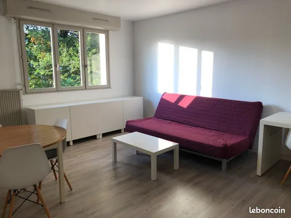Appartement meublé T1 parking rue caponiere Caen centre