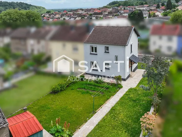 Maison avec jardin à rénover - beau potentiel