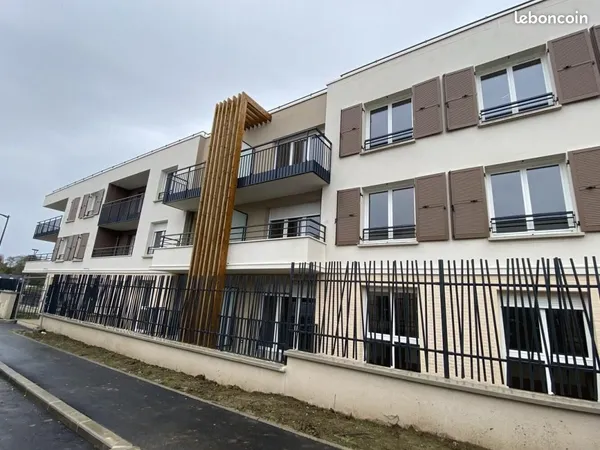 Studio 1 pièce 33 m²