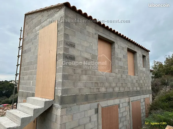 Terrain 300 m²