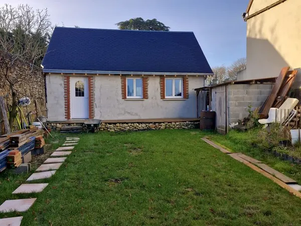 Maison + studio indépendant + terrain