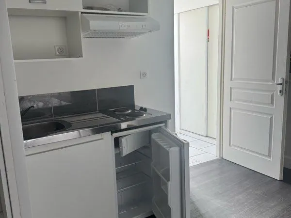 Location T1 bis quartier lescure Bordeaux climatisé