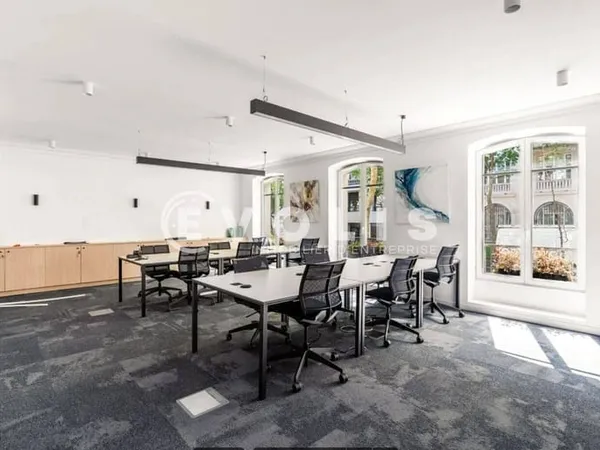 Bureau 435 m²