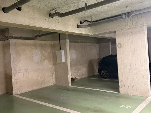 Place de parking sous sol -1