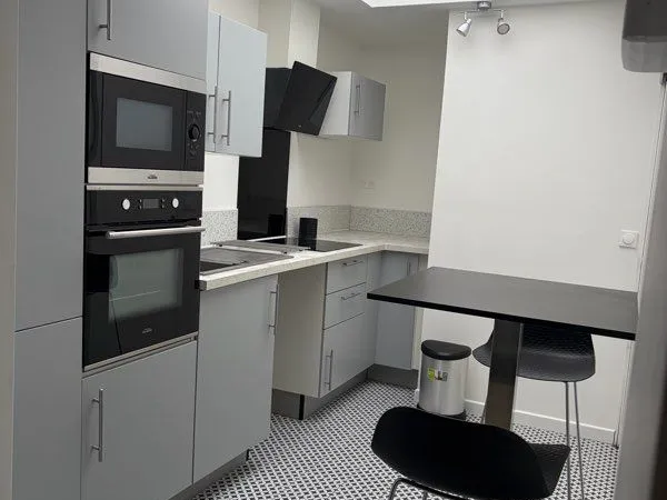 Loue appartement avec 1 chambre