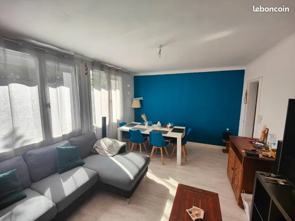 Lumineux T3 traversant - quartier Martellière - cave et garage