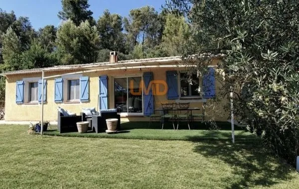 Carcès: maison T5 91m2 et atelier sur terrain 2700m2