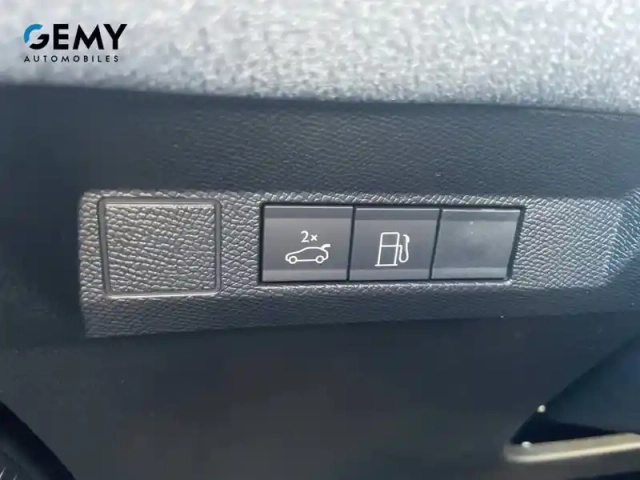 Citroën C5 Aircross hybride rechargeable 225 ch e-eat7 — photo 15