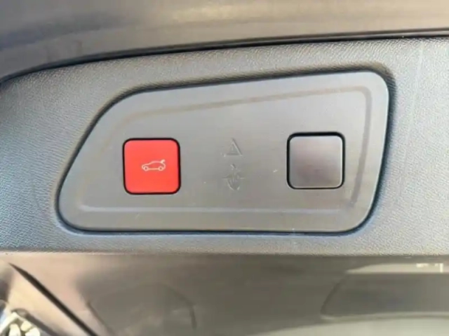 Citroën C5 Aircross hybrid 225ch shine pack e-eat8 — photo 14
