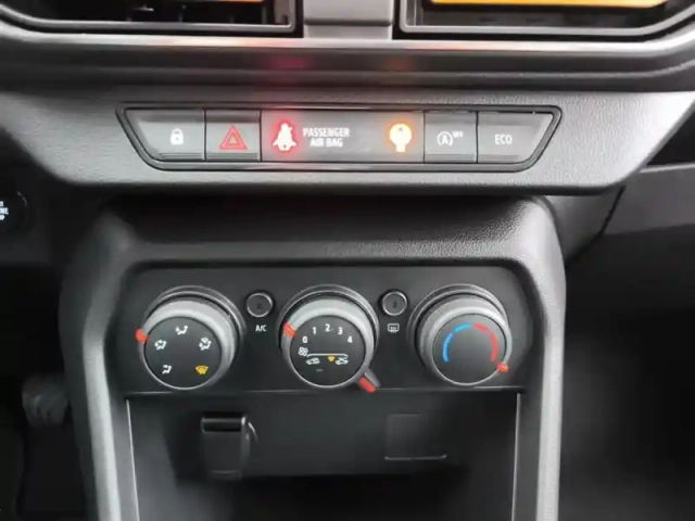 Dacia Sandero eco-g 100 - 22 stepway confort — photo 13