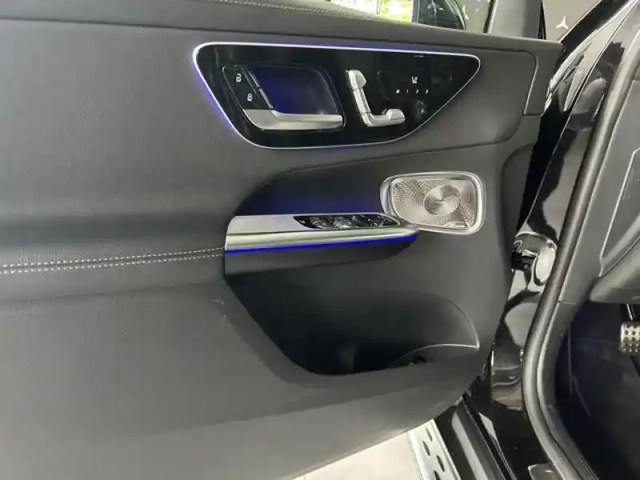 Mercedes Glc 300 e  hybrid eq 4matic am — photo 12