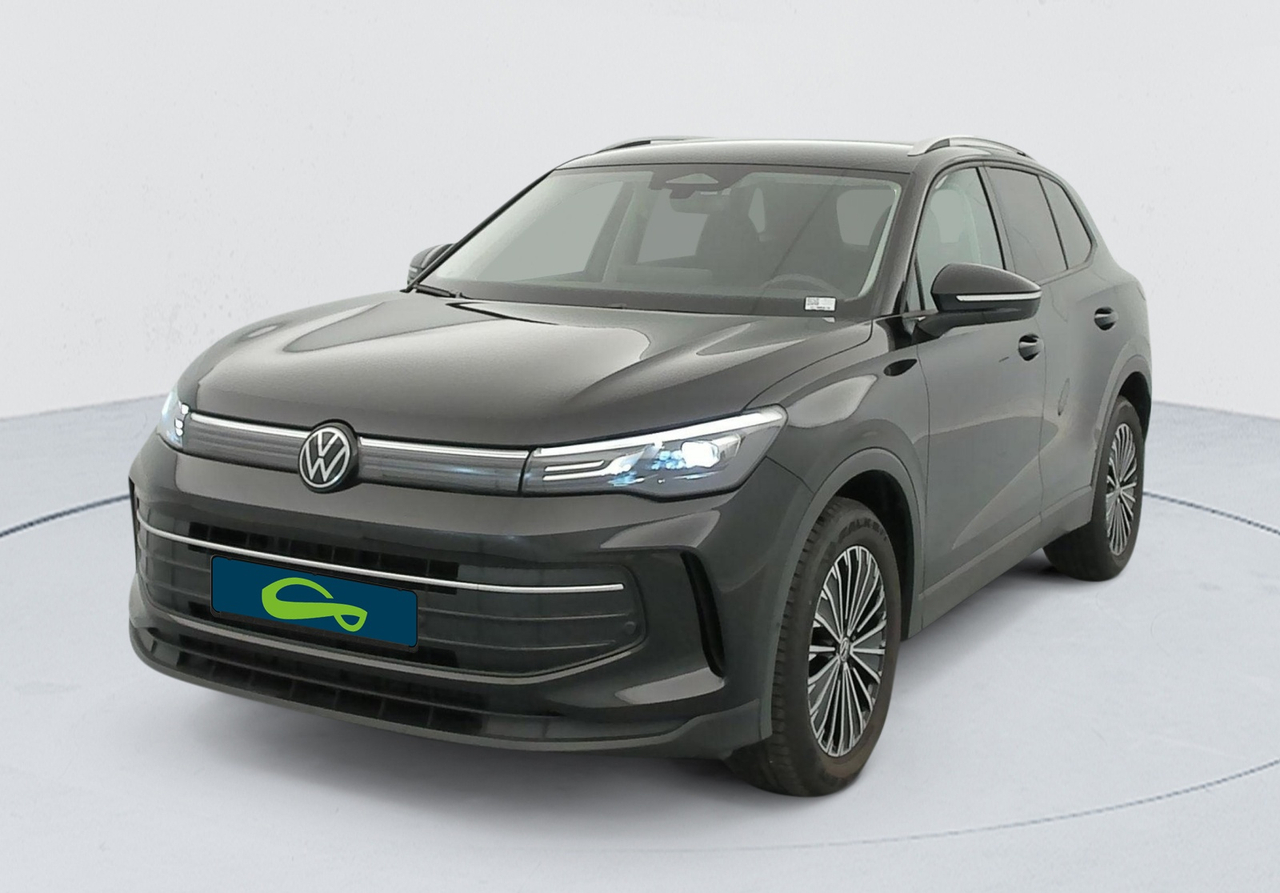 Volkswagen Tiguan — photo 1