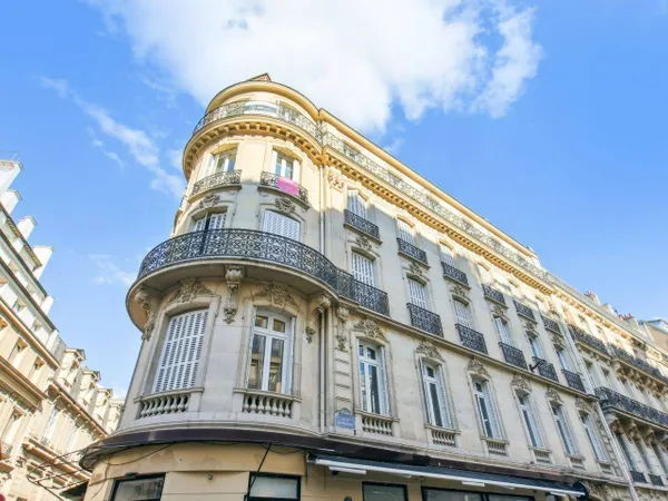 Bureaux 337 m²