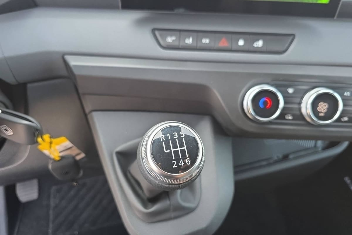 Renault Master Fourgon — photo 19