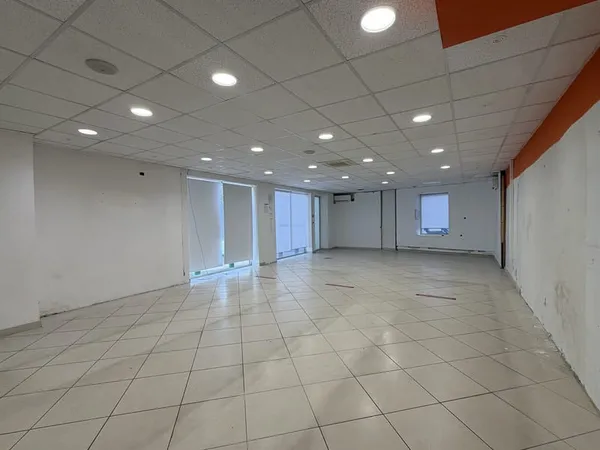 À VENDRE Local commercial de 60 m2 à Cabestany