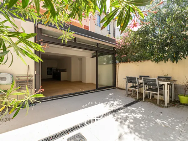 Maison de 100 m2 avec extérieur de 25 m2 au calme