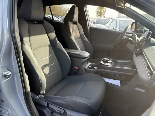 Toyota C-Hr design grande autonomie 77 kwh 224ch + — photo 13