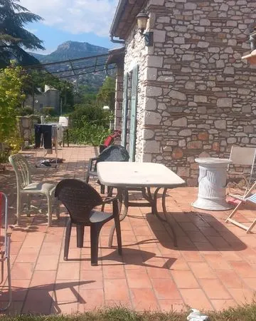 Je recherche deux dames en colocations , pour le 15 octobre