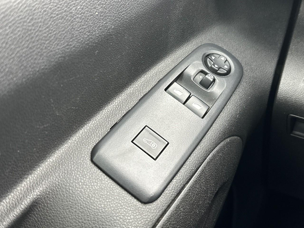 Citroën Berlingo van m 650 bluehdi 100 s&s bvm5 driver — photo 15