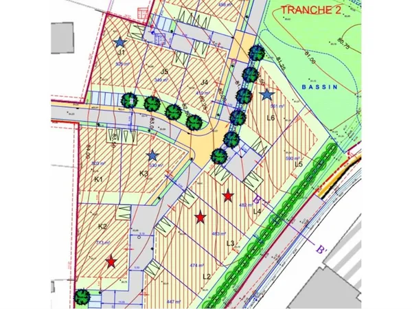 Terrain 590 m²