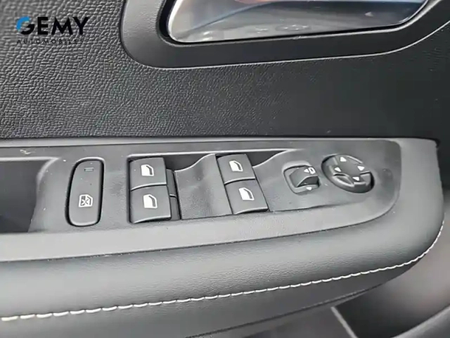 Peugeot 208 hybrid 110 ch e-dcs6 — photo 49