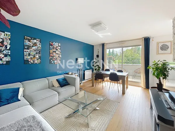 A vendre appartement Saint Cyr L Ecole 3 pièce(s) 72 m² avec terrasse, jardin et deux stationnements