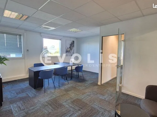 Bureaux 184 m²