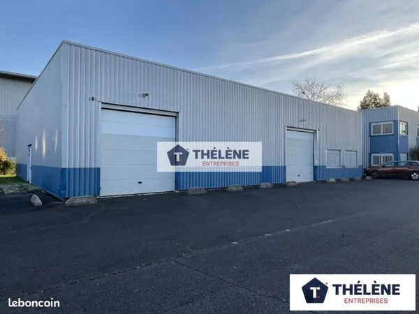 LOCAL D'ACTIVITE 430 m² GALLARGUES LE MONTUEUX