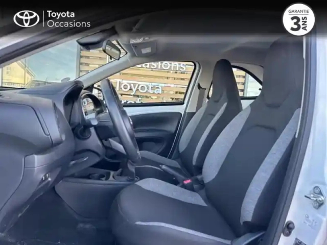Toyota Aygo x 1.0 vvt-i 72ch dynamic — photo 11