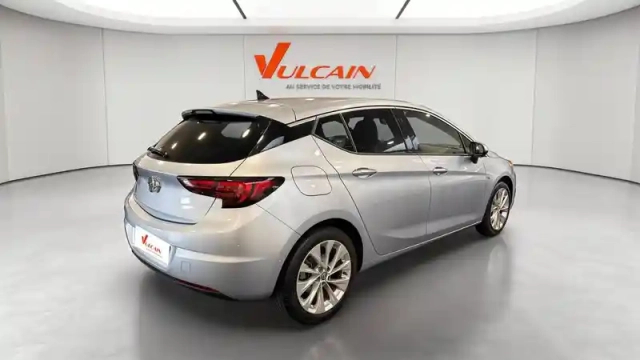 Opel Astra 1.2 turbo 130 ch bvm6 — photo 7
