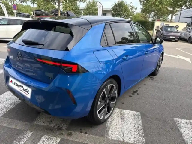 Opel Astra electric 156ch gs pk ultimate — photo 5
