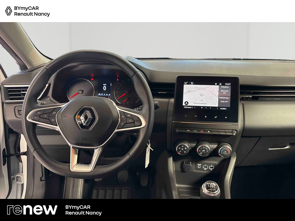 Renault Clio TCe 90 — photo 9