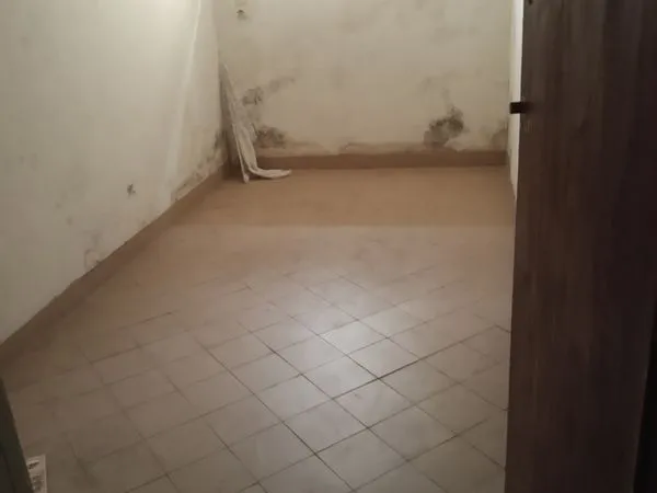 Cave / Box 1 Pièce Vitrée, 8 m² · Les Sables-d'Olonne Proche Ylium