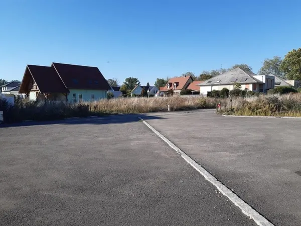 Terrain 446 m²
