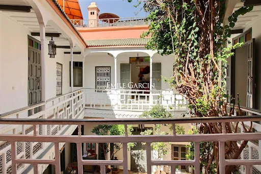 Propriété 9 pièces 300 m²