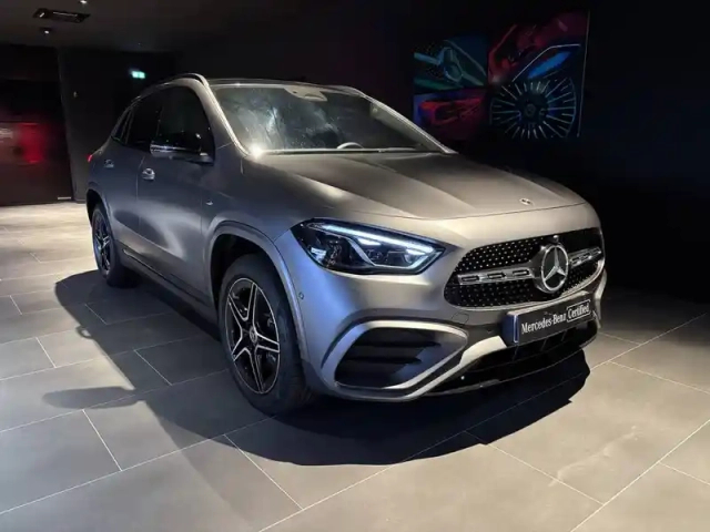 Mercedes Gla 250 e hybrid eq 8g-dct — photo 22