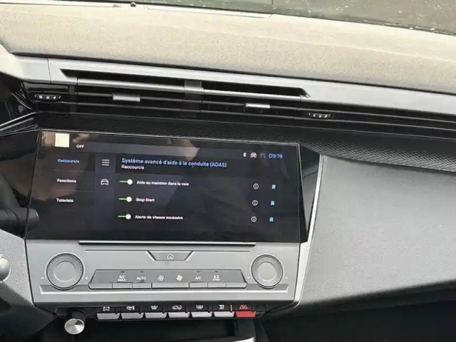 Peugeot 308 puretech 130ch s&amp;s bvm6 active pack — photo 11