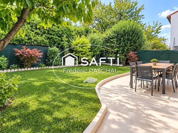 Maison 7 pièces, 5 chambres + Garage / Jardin / Terrasse