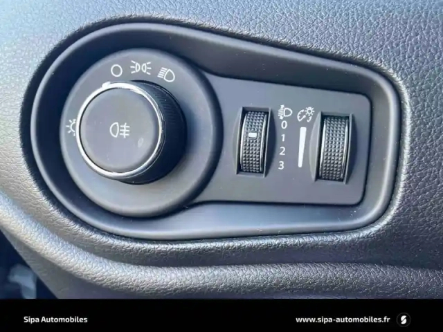 Jeep Renegade 1.5 turbo t4 130 ch bvr7 e-hybrid — photo 21