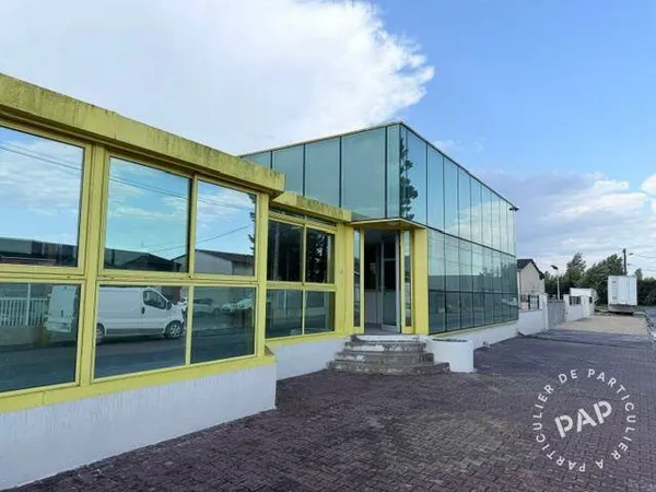 Local professionnel 958 m²