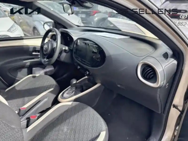 Toyota Aygo X 1.0 vvt-i 72ch design s-cvt — photo 11