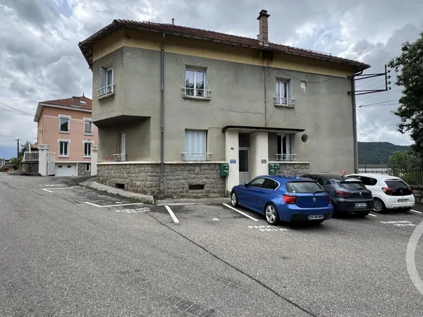 Immeuble 266 m²
