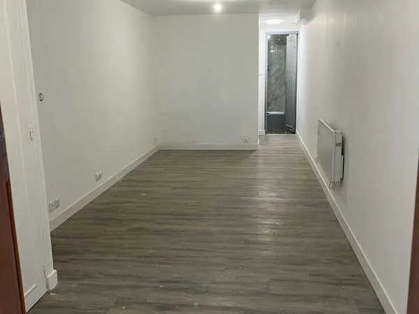 Studio plein centre ville de Celles sur belle