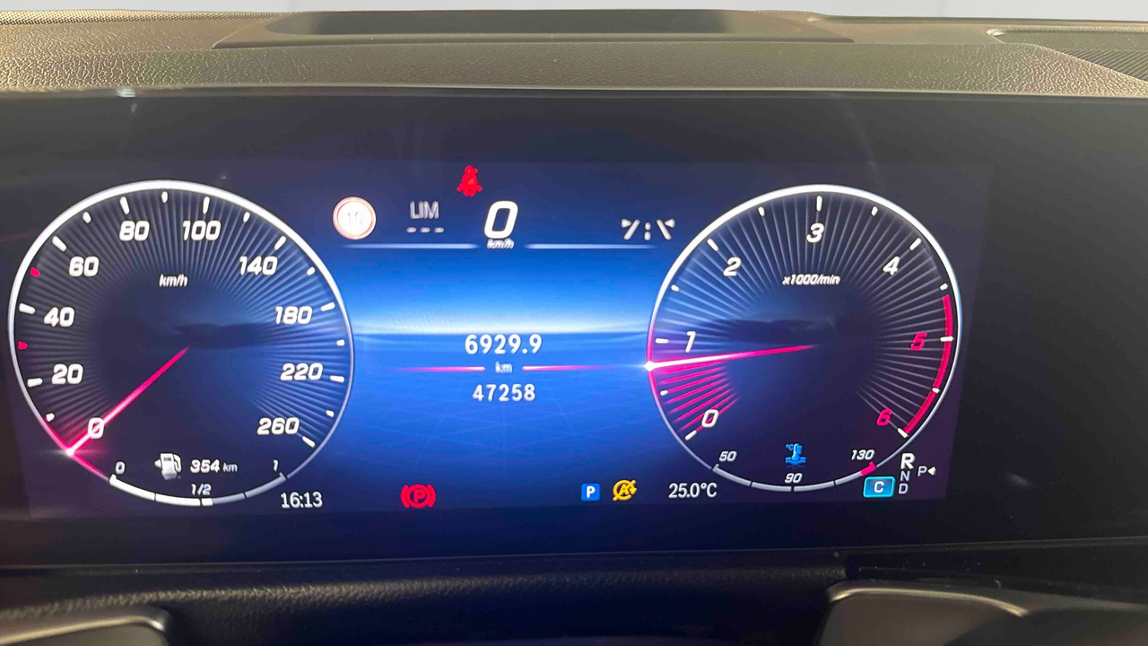Mercedes GLB 200 d 8G-DCT — photo 18