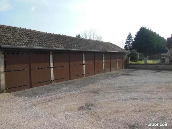 Garage/box 12 m² Auxonne