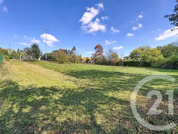 Terrain 2180 m²