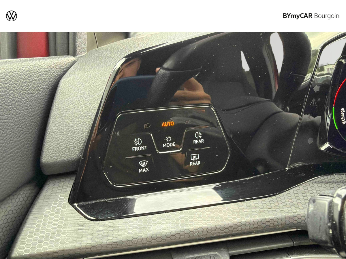 Volkswagen Golf 1.4 Hybrid Rechargeable OPF 245 DSG6 — photo 19